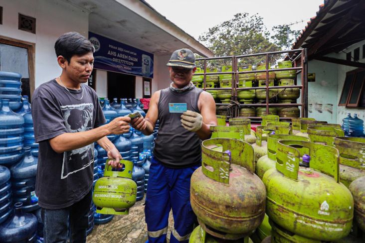 Koreksi Distribusi LPG 3 Kg Bikin Ribet: Penggunaan KTP dan Wajib di Pangkalan Resmi